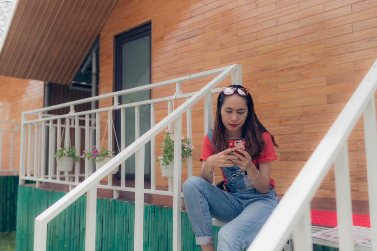Pomelo Homestay フォンニャ エクステリア 写真